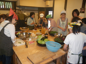 写真：山菜料理作り体験4