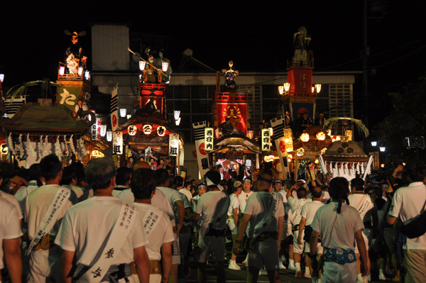 写真：須賀神社・榛名神社みこしと祭りばやし共演1