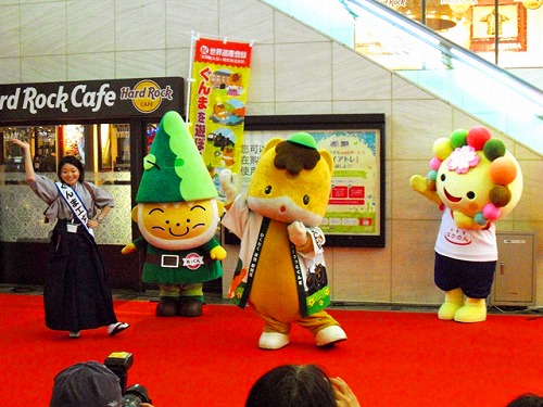 写真2：ぐんまちゃんダンス