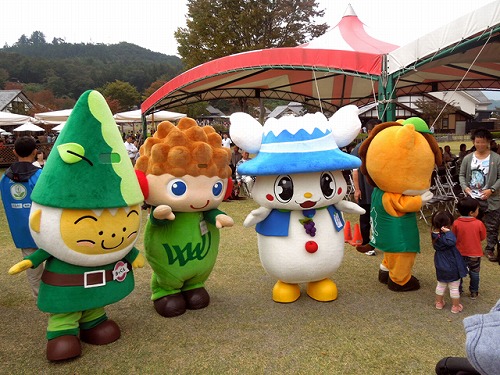 写真1：ご当地マスコットキャラクターサミットに参加したぬっくん