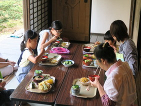 食事の様子