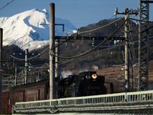 写真：SLと谷川（薄根町）