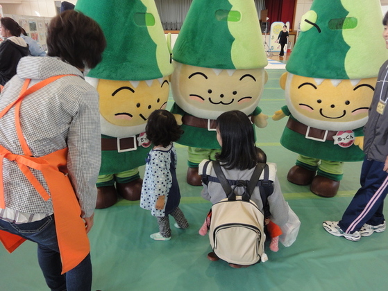 写真：ぬまたんちと子どもたち