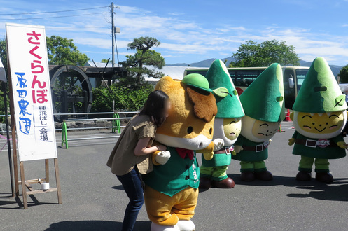 写真　ぐんまちゃん、ぬまたんち