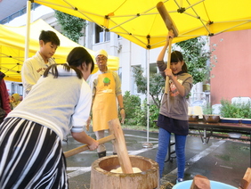 お姉さんたちも参加