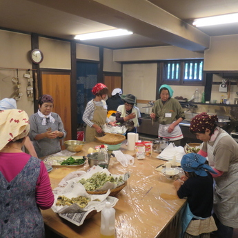 お料理作りの様子