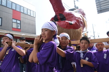 写真：子どもみこし（東ブロック）