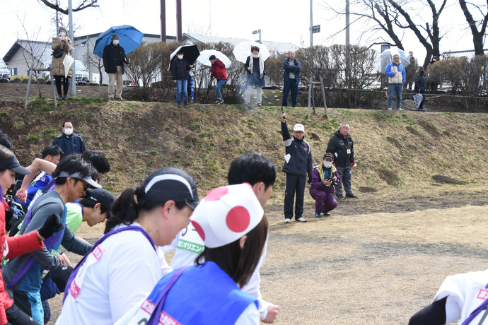 写真：『ぬまた駅伝大会』スタート