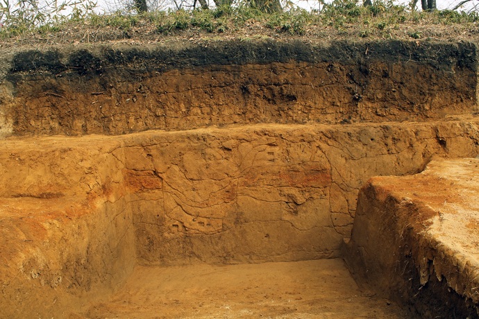 旧石器時代の土坑の断面