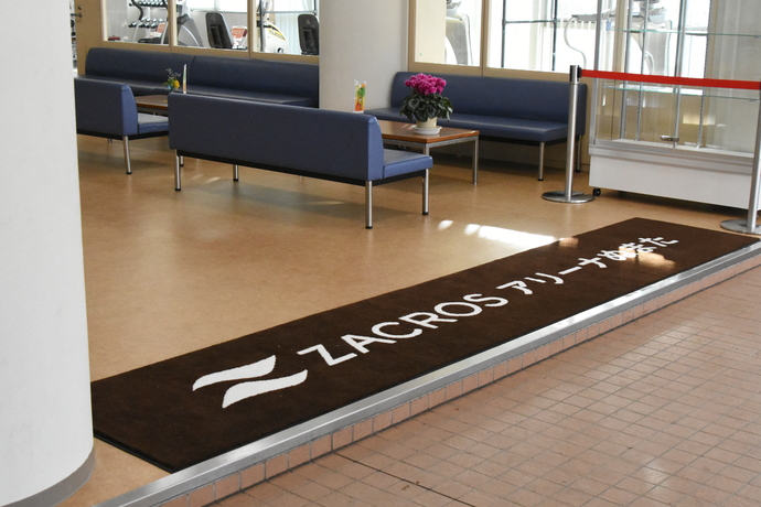 市民体育館玄関写真