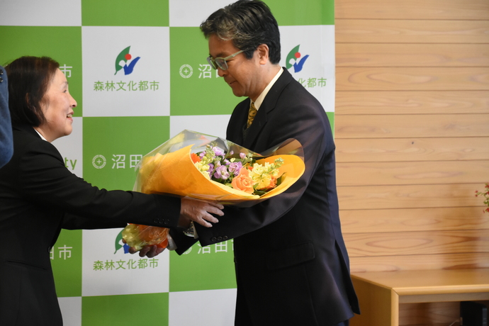 山口隊員退任式