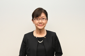 星野 妙子